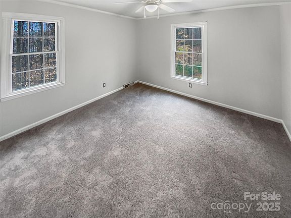 5th image of 1730 Saddlewood Dr