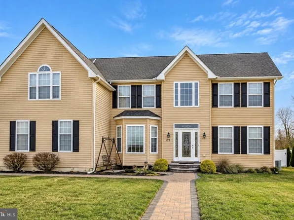 178 Southern View Dr, Smyrna, DE 19977