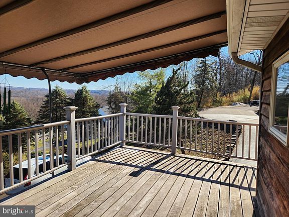 2nd image of 186 Shenks Ferry Rd