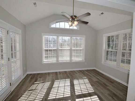 5th image of 1721 Traywick Ct