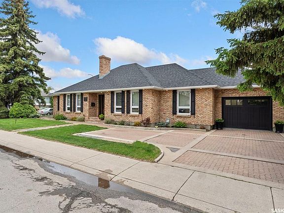 2nd image of 331 Gustin Cres