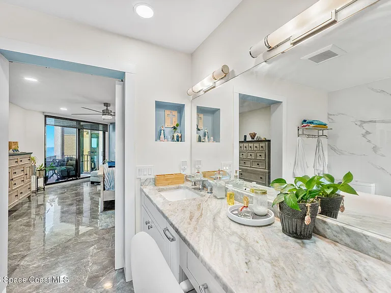 700 Wave Crest Ave #301 — Photo 25