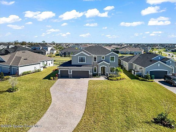 3rd image of 3210 Alandi Dr
