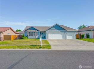 310 E Tanglewood Dr, Moses Lake, WA 98837