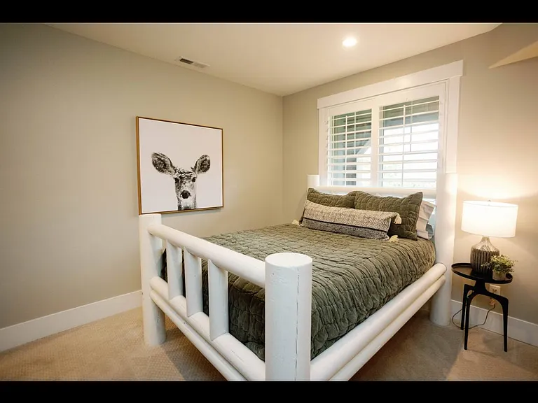 967 W Deep Powder Ct — Photo 8