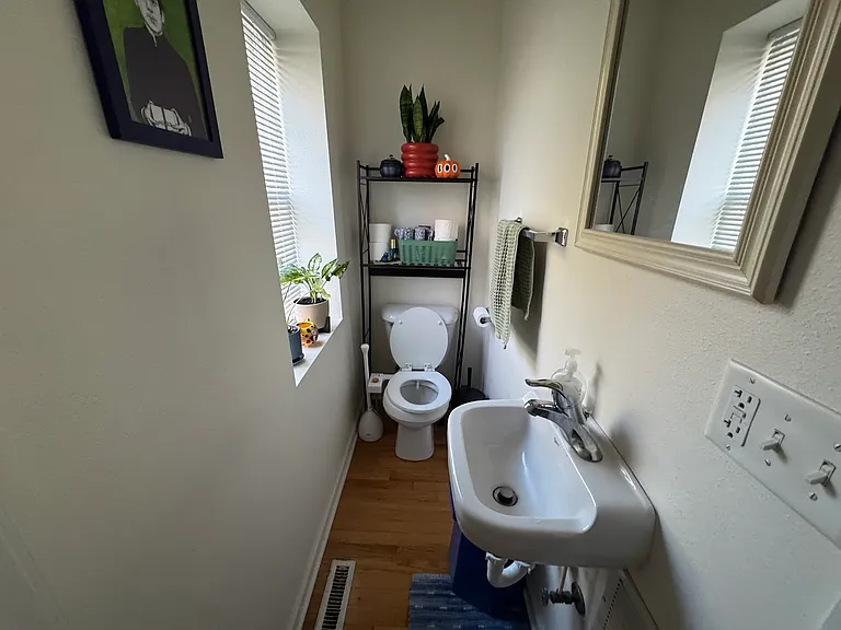 385 E Becher St #385 — Photo 4