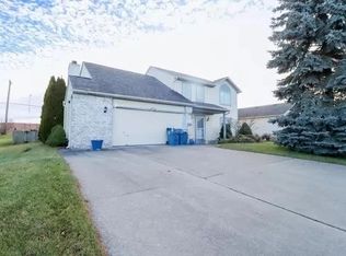 3611 Winding River Ct, Fort Wayne, IN 46818