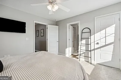 104 Pomegranate St — Photo 41