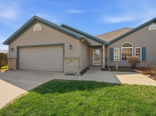 3715 Wine Way, Bloomington, IL 61704