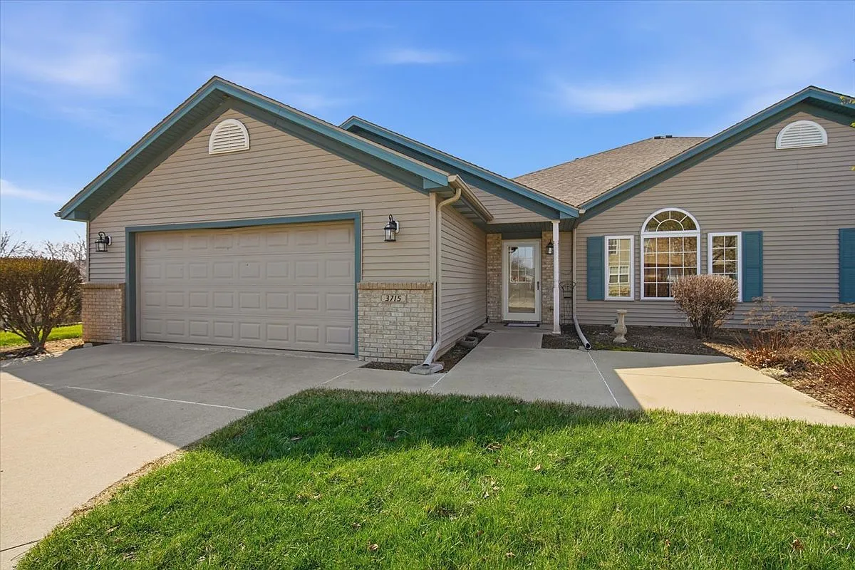 3715 Wine Way photo 1