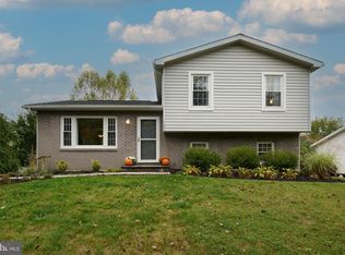 107 Melanie Ln, Pleasant Gap, PA 16823