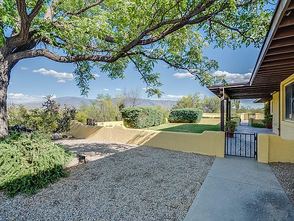 4th image of 3130 N Avenida Del Conejo
