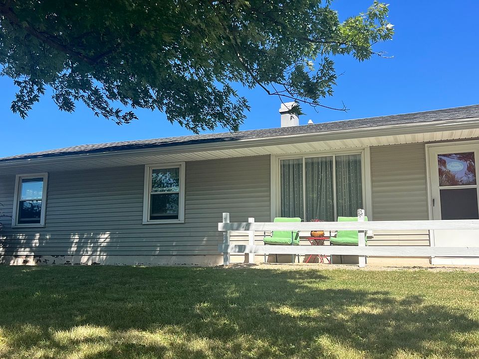 1st image of 1512 W Royale Dr