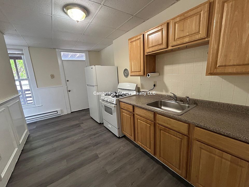 1st image of 9 School St #3