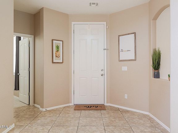 3rd image of 4324 E Vallejo Court