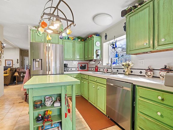 5th image of 1320 N Mount Carmel Cir