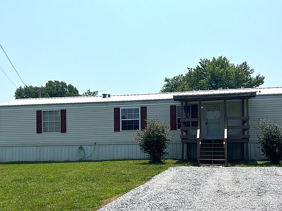 2nd image of 90 Sunnyfield Ln