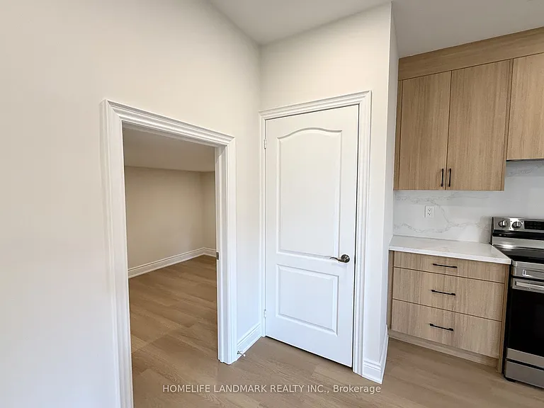 104 Mitchell Pl — Photo 5