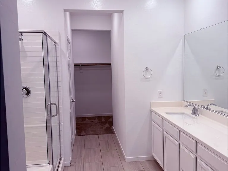 5730 Sky Pointe Dr #109 — Photo 15