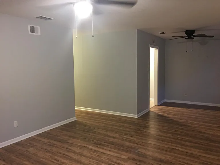 9042 Hilton Dr — Photo 11