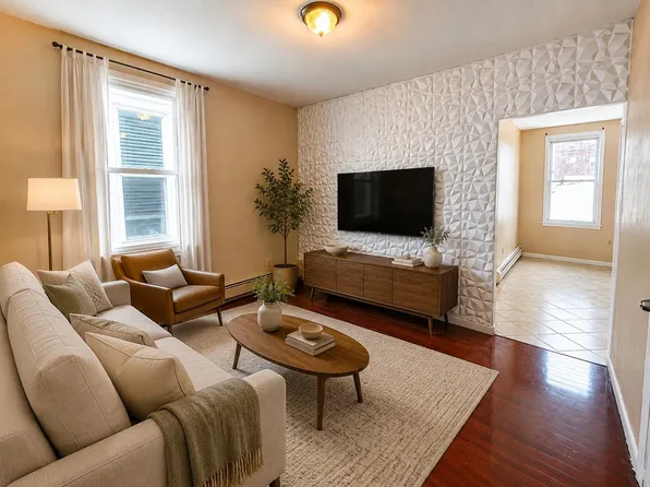 804 27th Street image 1 of 14