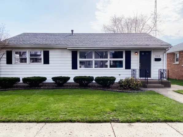 1342 S 6th Ave, Kankakee, IL 60901