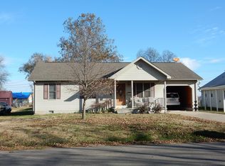 405 Helen Ave, Chaffee, MO 63740