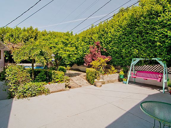 5th image of 5410 Columbia Dr S