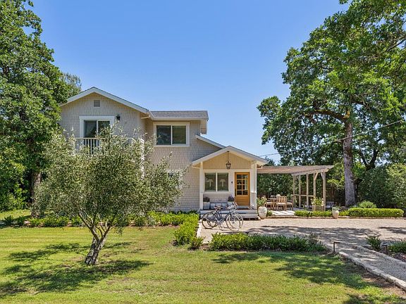 2nd image of 110 Viola Way