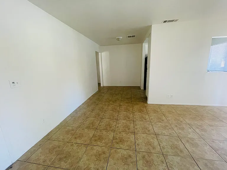 620 E Main St #A — Photo 3