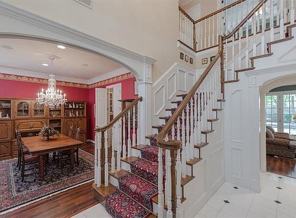 4th image of 206 Royal Oaks Ct