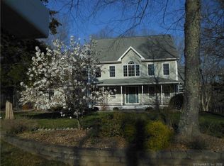 33 Coates Farm Rd, Amston, CT 06231