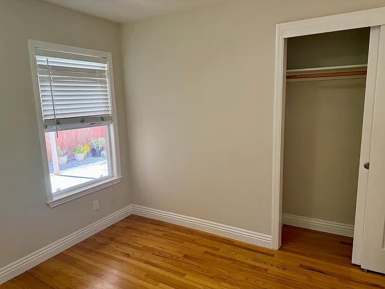 4456 Gibraltar Dr — Photo 13