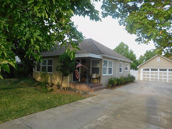 3rd image of 1020 S Pleasant Ave