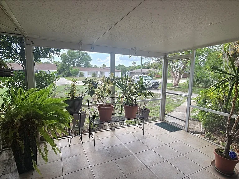 18079 Constitution Cir — Photo 3