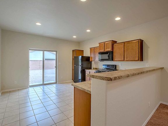 3rd image of 10004 Sacate Blanco Ave SW