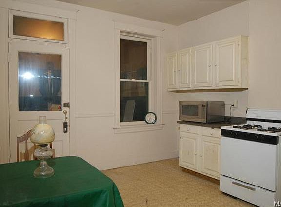 3rd image of 312 Bellerive Blvd