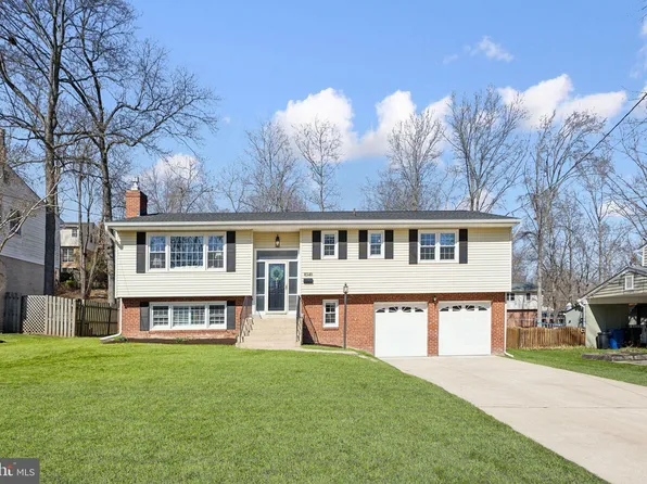 8340 Bound Brook Ln, Alexandria, VA 22309