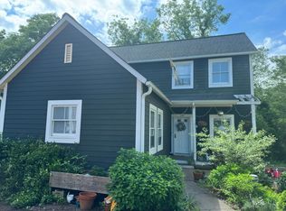 211 5th St SW APT 102, Charlottesville, VA 22903