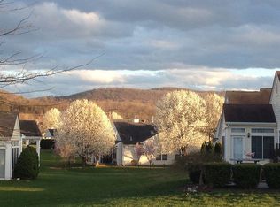 43 Stafford Ln, Belvidere, NJ 07823