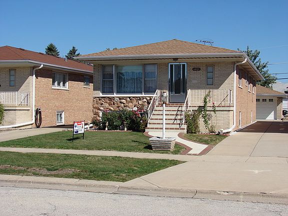 2nd image of 4821 N Greenwood Ave