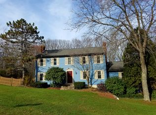 121 Brentwood Dr, North Smithfield, RI 02896
