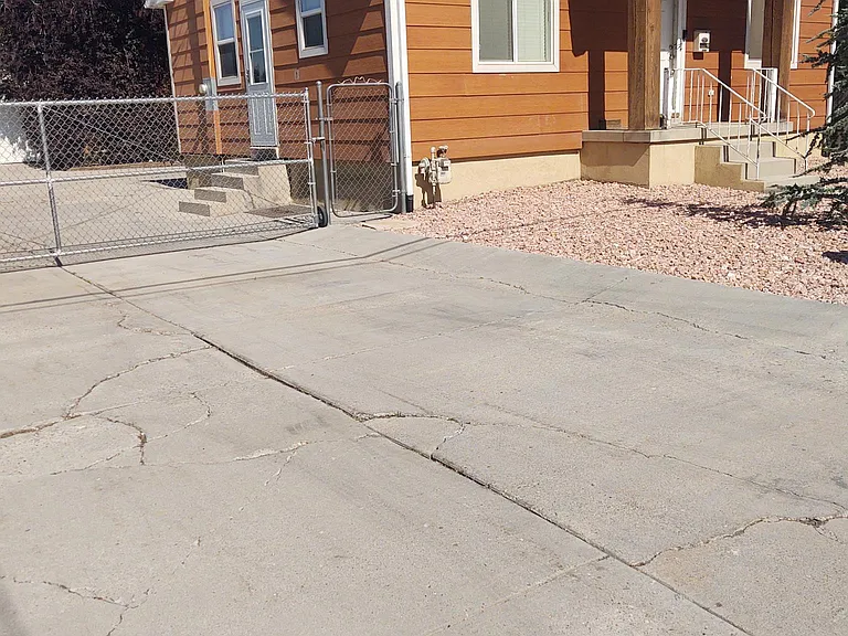 7794 S Pioneer St — Photo 20