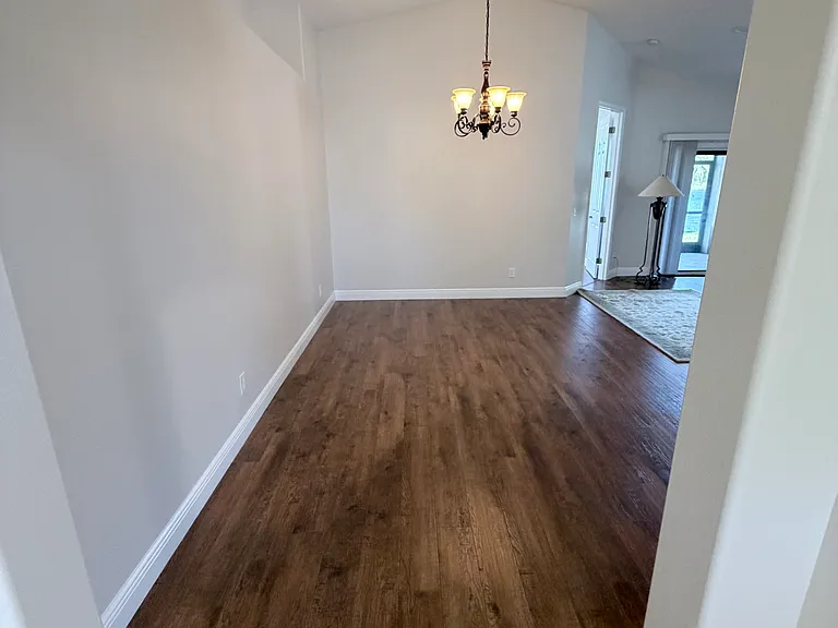 5373 Outlook Dr — Photo 4