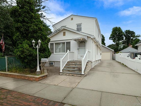 2nd image of 303 Oceanside Parkway