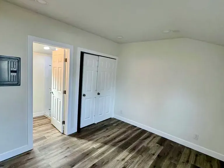 467 S Buena Vista Ave #17 — Photo 5