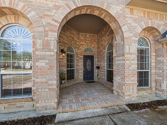 3rd image of 25315 Walter Peak Ln