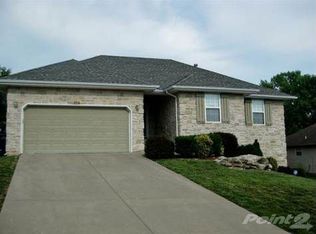 5714 S Fairview Ave, Springfield, MO 65810