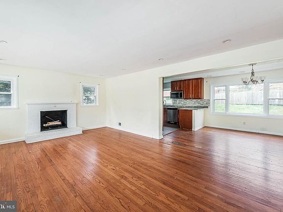 2nd image of 6702 Queens Ferry Rd