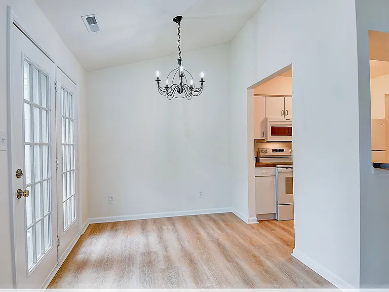 2393 London Pointe Dr — Photo 12